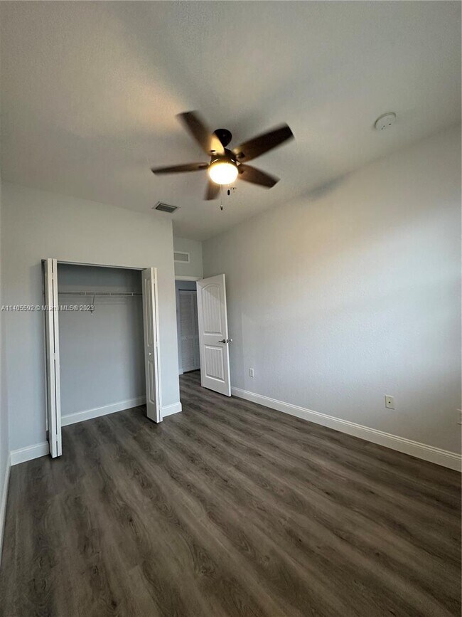 Building Photo - 155 SW 7th Ct