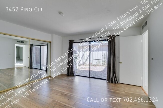 Building Photo - 3452 Pino Cir