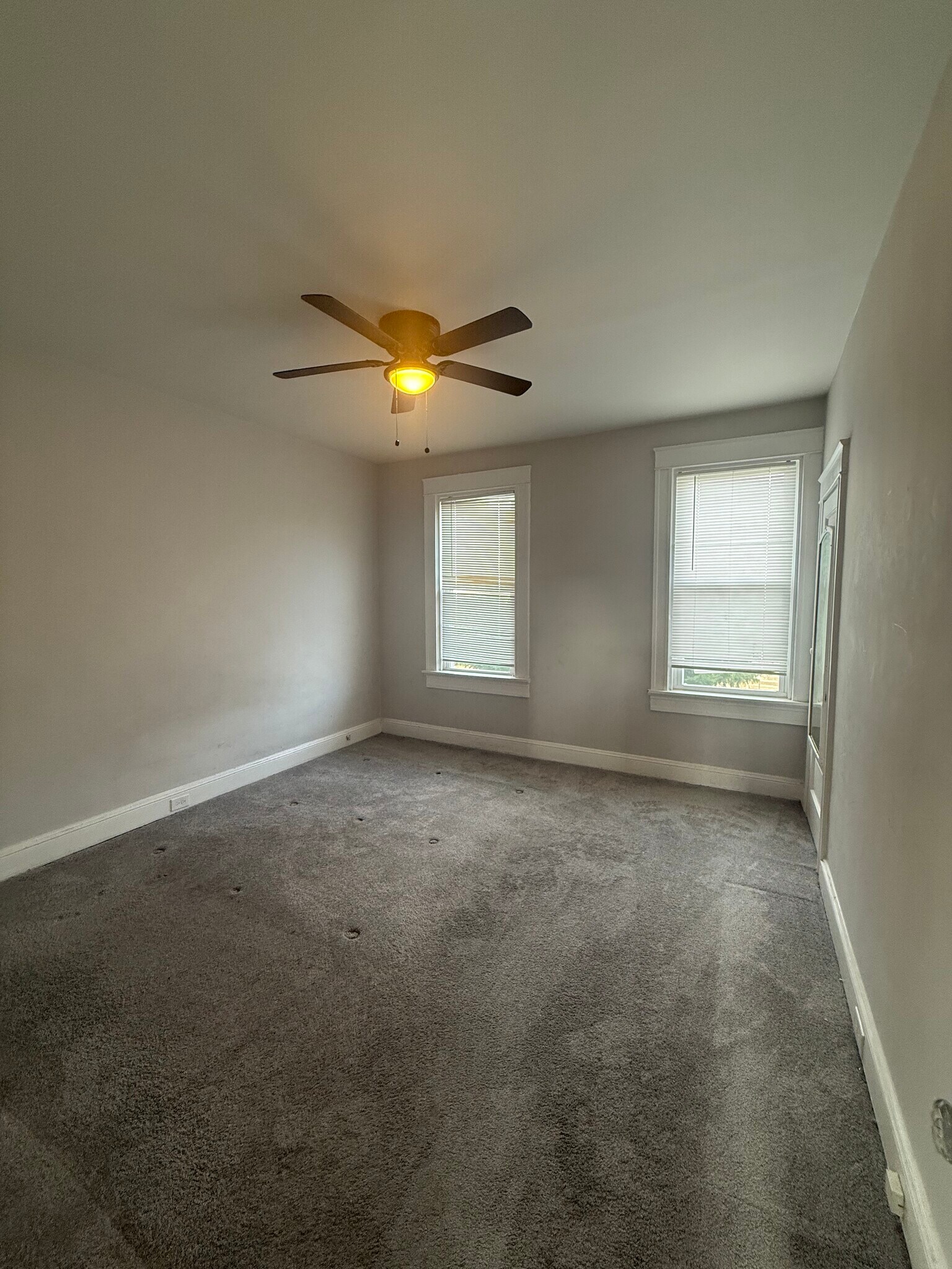 Building Photo - 741 Melville Ave