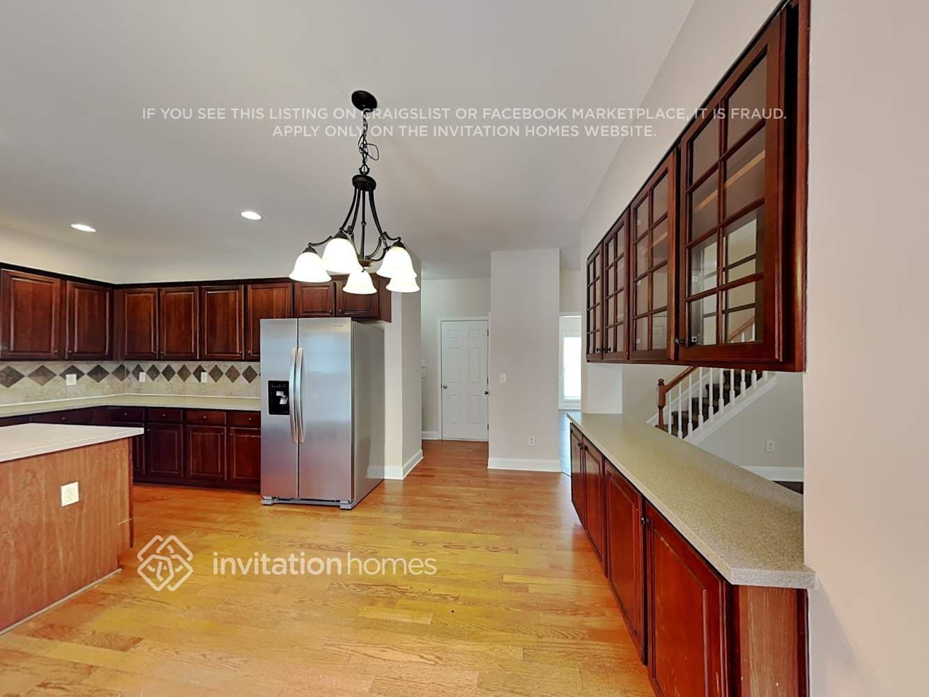 Building Photo - 625 Excalibur Ct SE