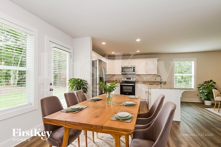 Building Photo - 6955 Overton Cir