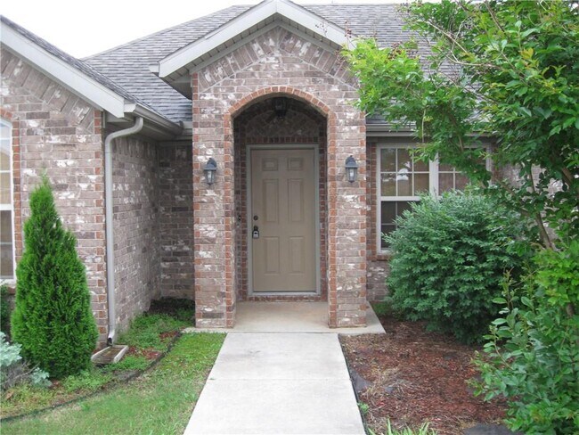 Primary Photo - 220 Beasley Dr