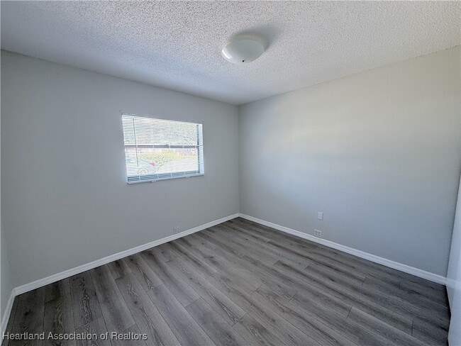 Building Photo - 451 Las Palmas Cir