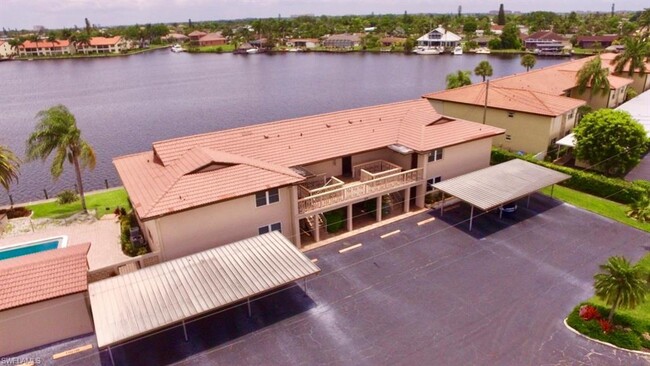 Building Photo - 416 Tudor Dr