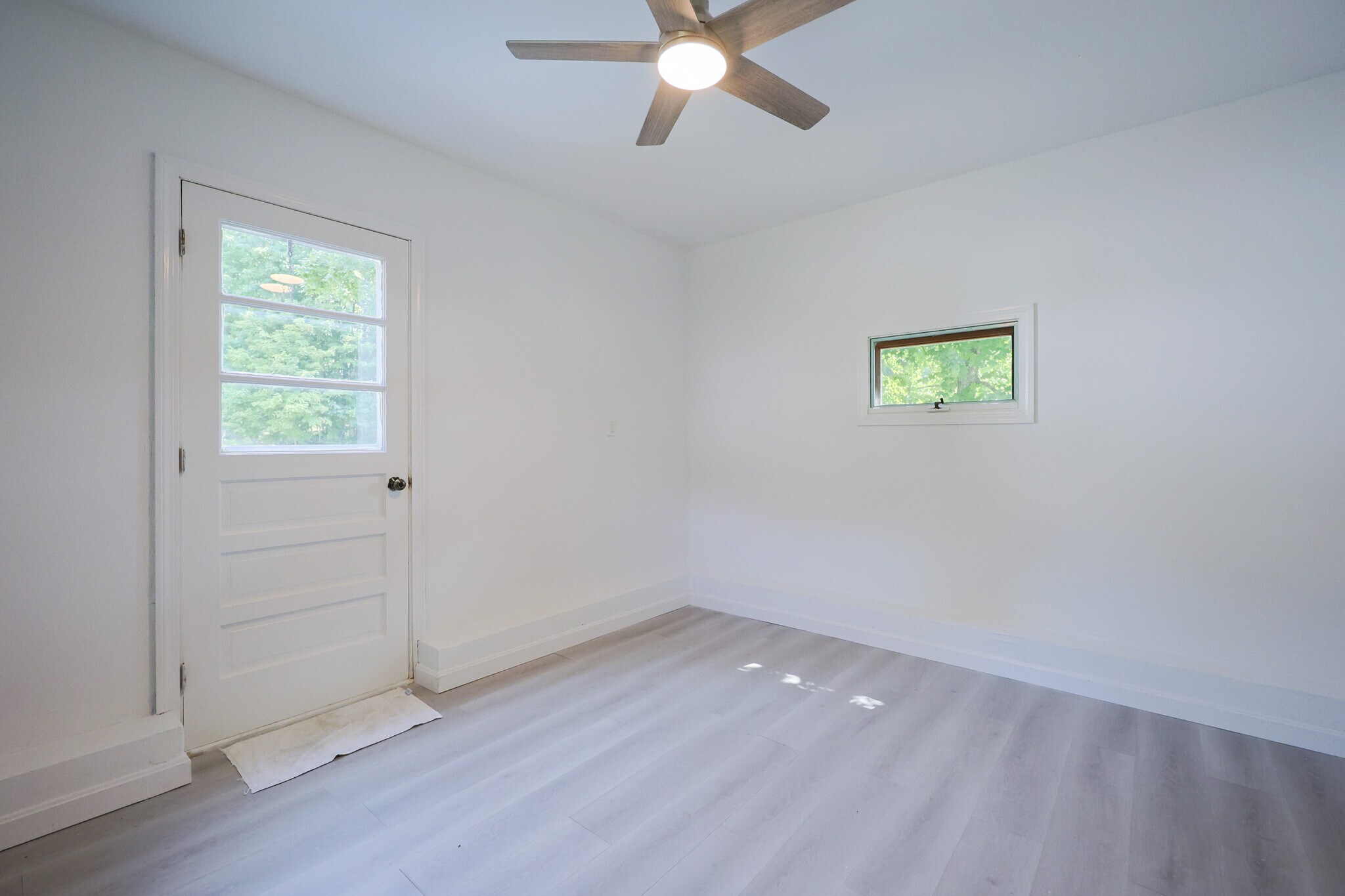 Building Photo - 85 Main St