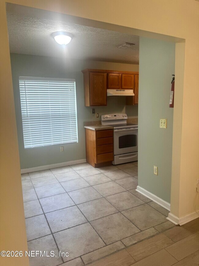 Building Photo - 5227 Bunche Dr