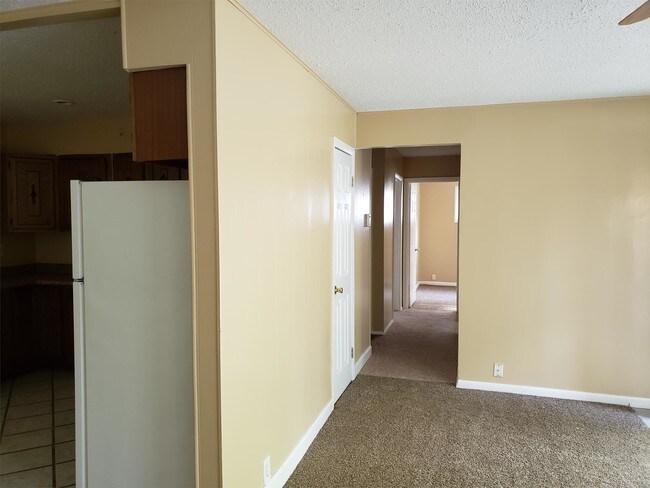 Building Photo - 7802 Ruskin Way