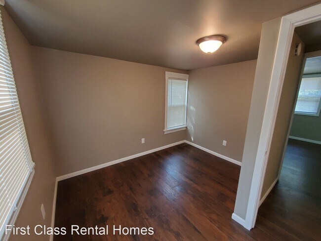 Building Photo - 3 br, 1 bath House - 1512 W 45th Ave