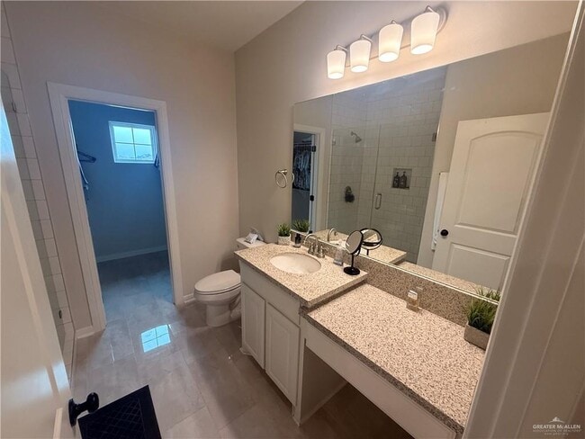 Building Photo - 18 Retama St