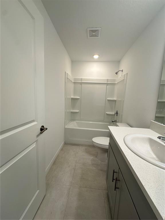 Building Photo - 2207 Portrait St