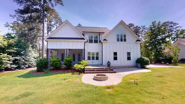 Building Photo - Custom Build in Whispering Pines!