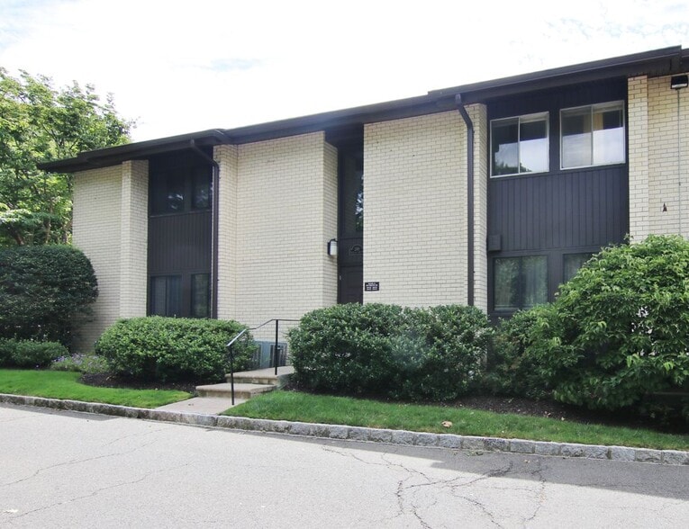 Primary Photo - 249 Hamilton Ave