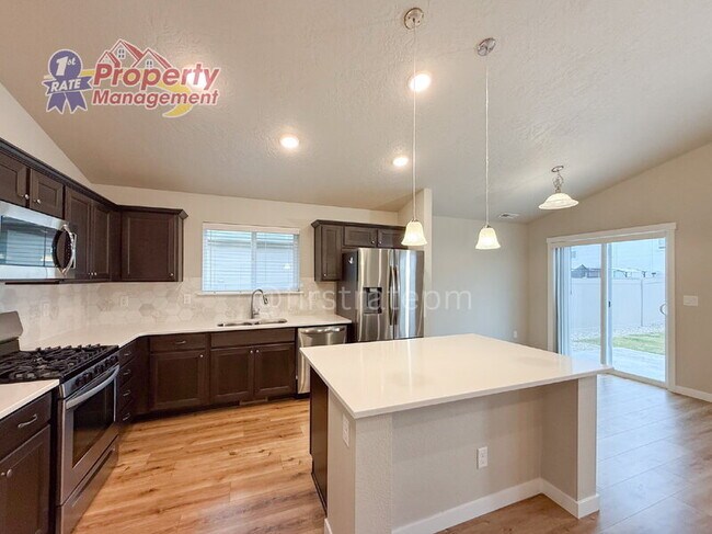 Building Photo - 11398 W Belgrave St