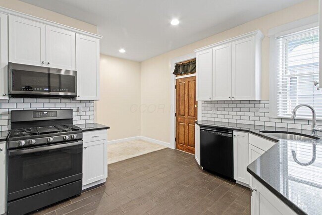 Building Photo - 22 E Frankfort St