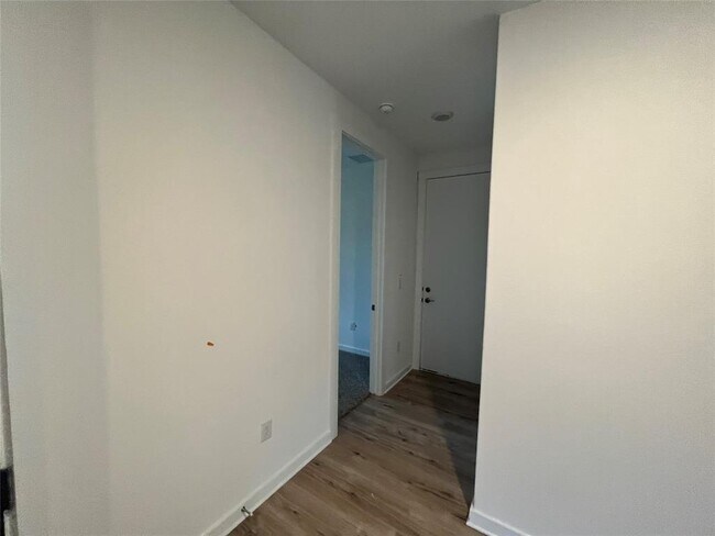 Building Photo - 2012 Bobtail Pass