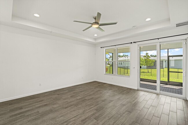 Building Photo - 11340 SW Lyra Dr.