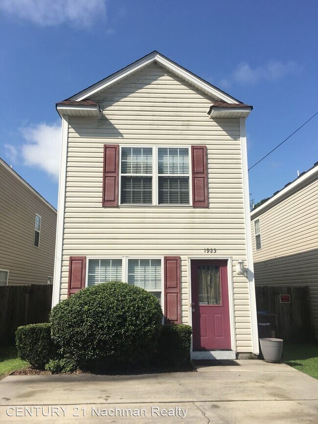 3 br, 2.5 bath House 1923 er Avenue 1923 er Ave Chesapeake VA