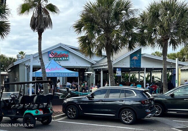 Building Photo - 2009 Seminole Rd