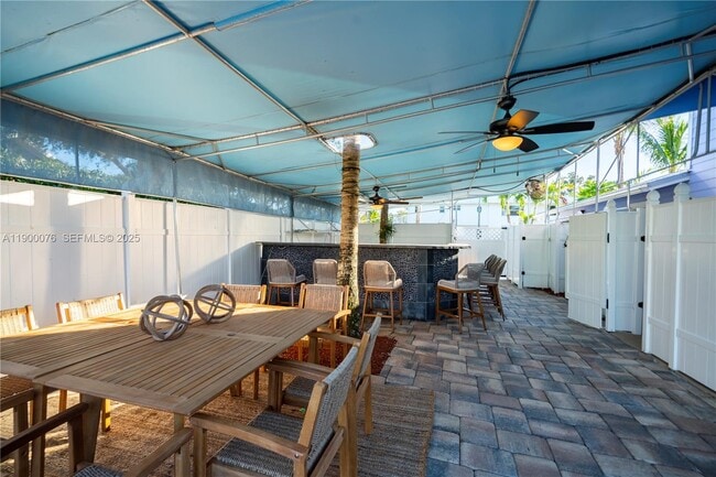 Building Photo - 474 Peninsula Dr