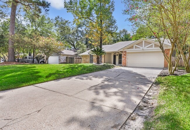 Building Photo - 2022 Fir Springs Dr