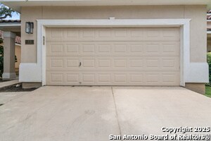 Building Photo - 1331 Pinnacle Dr