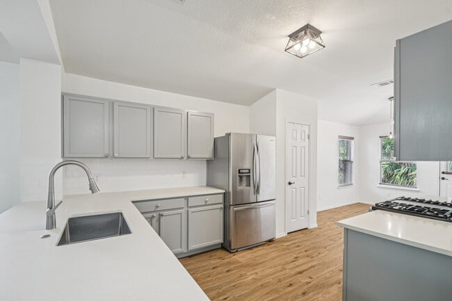 Building Photo - 247 San Felipe Dr