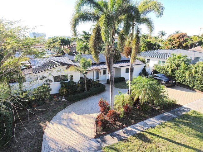 Building Photo - 13000 Coronado Ln