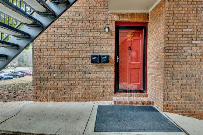 Building Photo - 2076 Montreat Cir