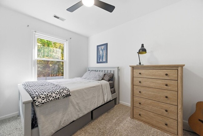 Building Photo - 216 Tiger Run