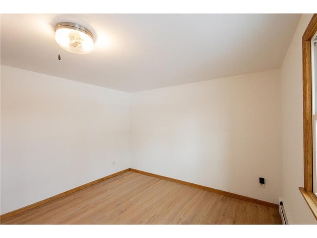 Building Photo - 6412 Xenium Ln N