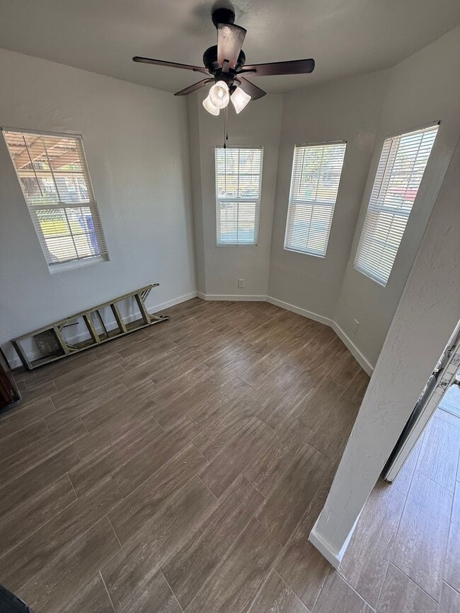 Building Photo - 415 Jeffrey St