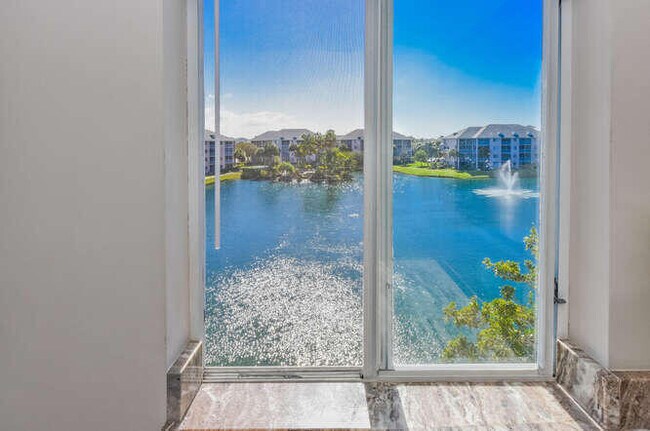 Building Photo - 353 S US Hwy 1