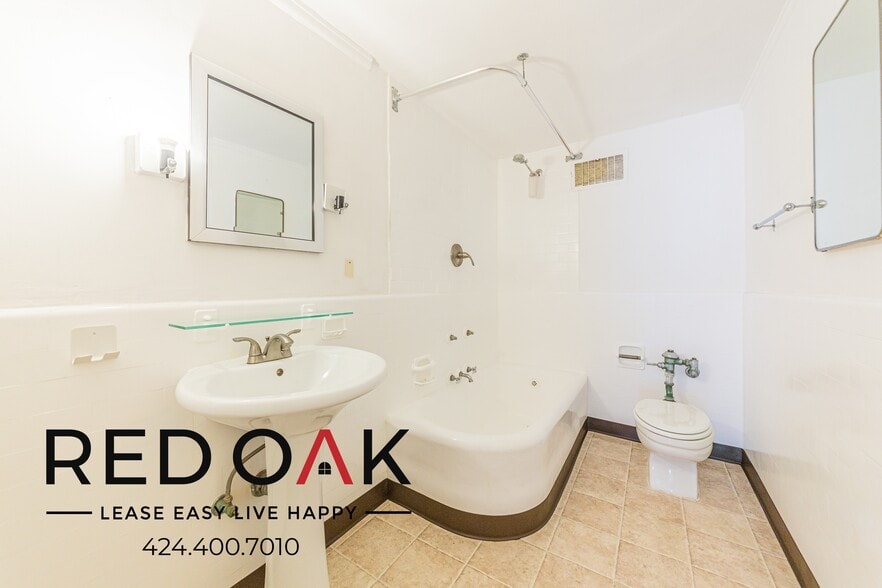 Building Photo - 3278 Wilshire Blvd