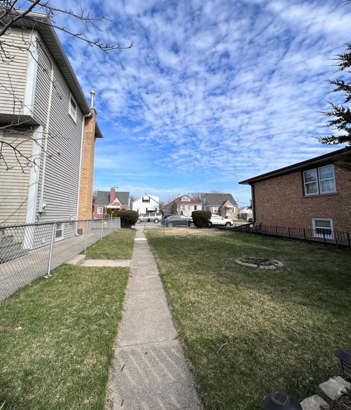 Building Photo - 4358 N Oak Park Ave