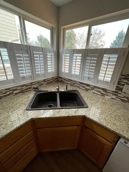 Building Photo - 11942 Eudora Dr