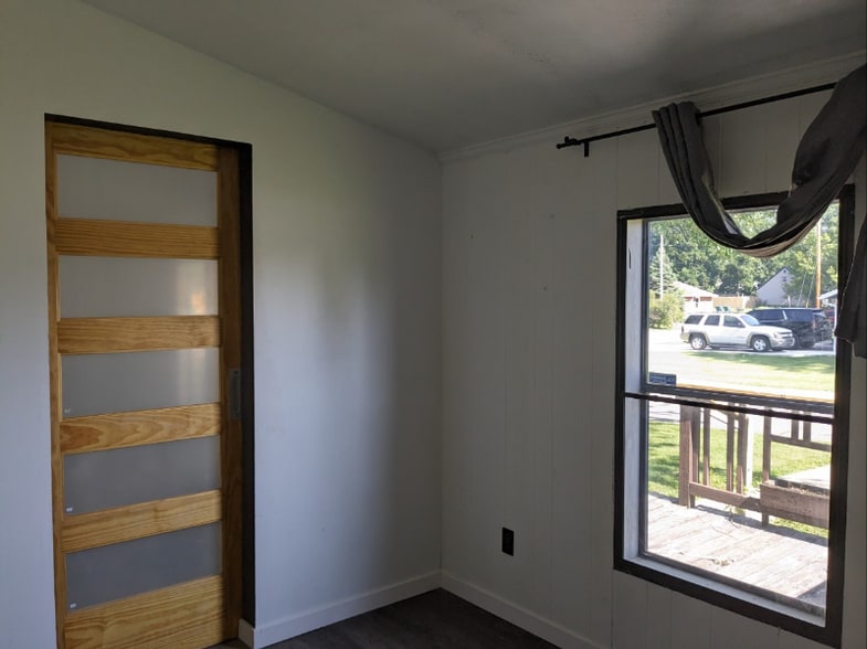 Building Photo - 101 W Skyway Dr