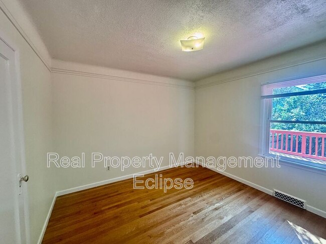 Building Photo - 843 NW 63rd St