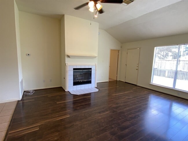 Building Photo - 2222 Havenhouse Dr
