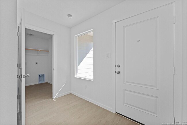 Building Photo - 3820 Swift Fox Rd