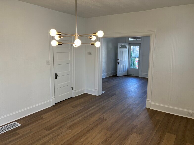 Building Photo - 432 North Ave