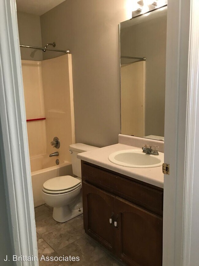 Building Photo - 2 br, 2 bath House - 927 Willow Point