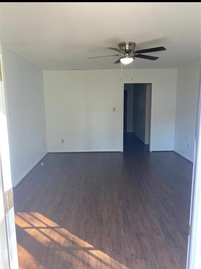 Building Photo - 1116 Frances Dr
