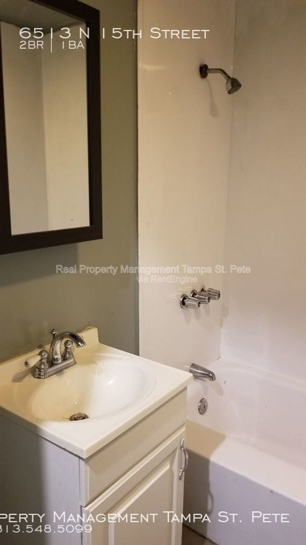 Building Photo - 6513 N 15th St