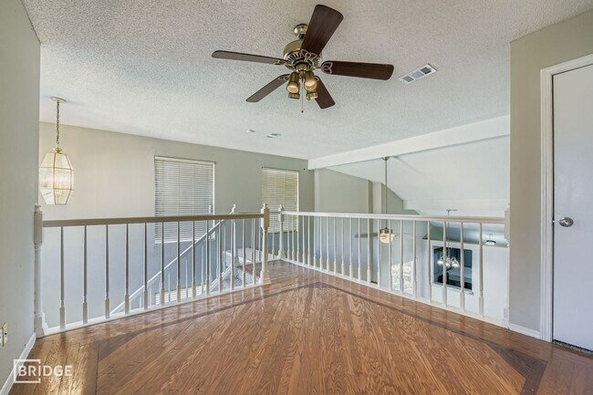 Building Photo - 1322 Jasmine Dr