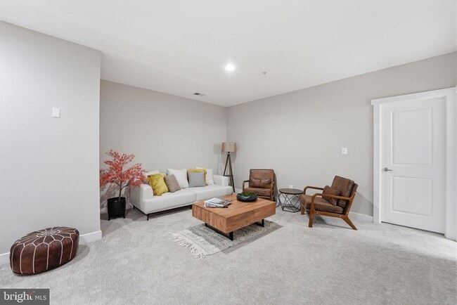 Building Photo - 17072 Silver Arrow Dr