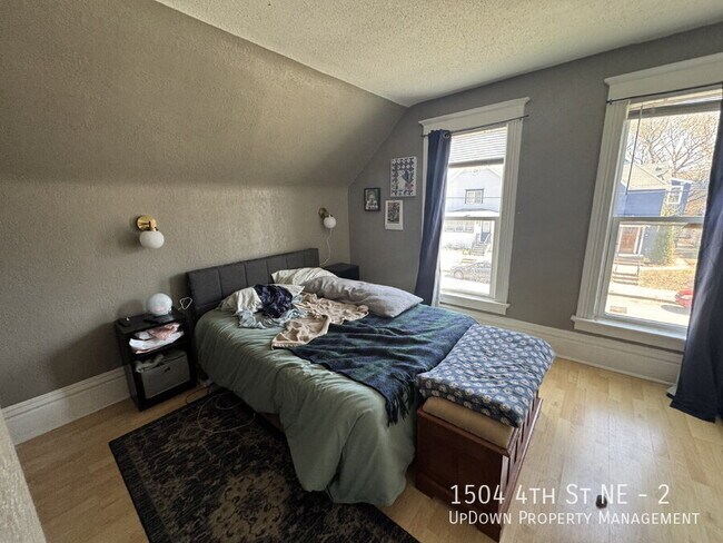 Building Photo - 1504 4th St NE
