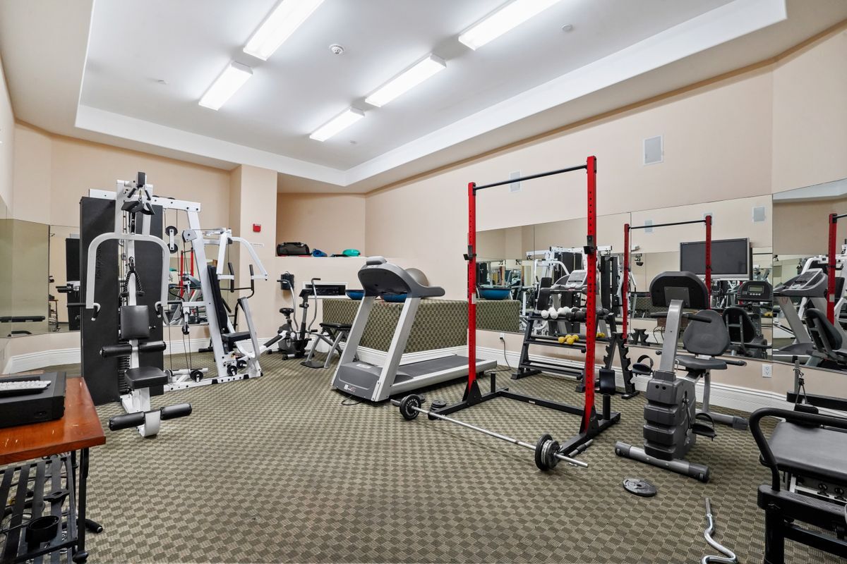 Building Photo - 16123 Sunset Blvd