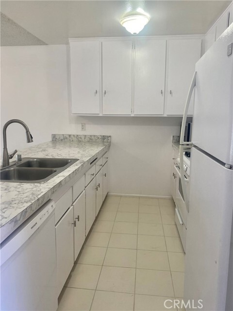 Building Photo - 184 Lemon Grove