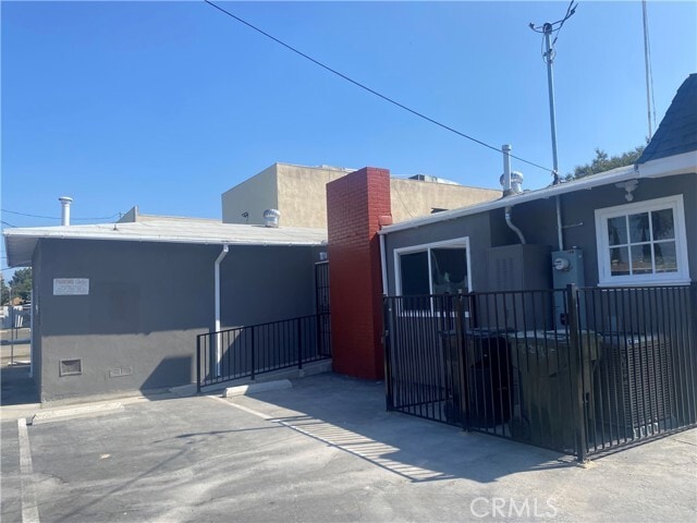 Building Photo - 621 S Harbor Blvd
