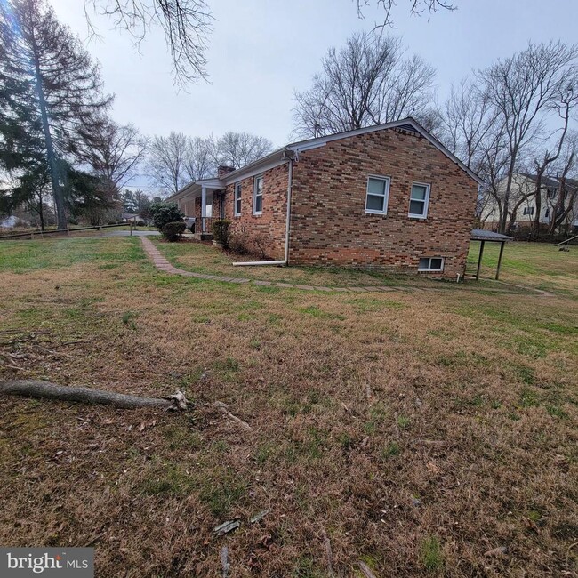 Building Photo - 18320 Metz Dr